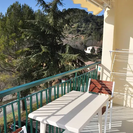 Studio, Balcon, Cures A דירה